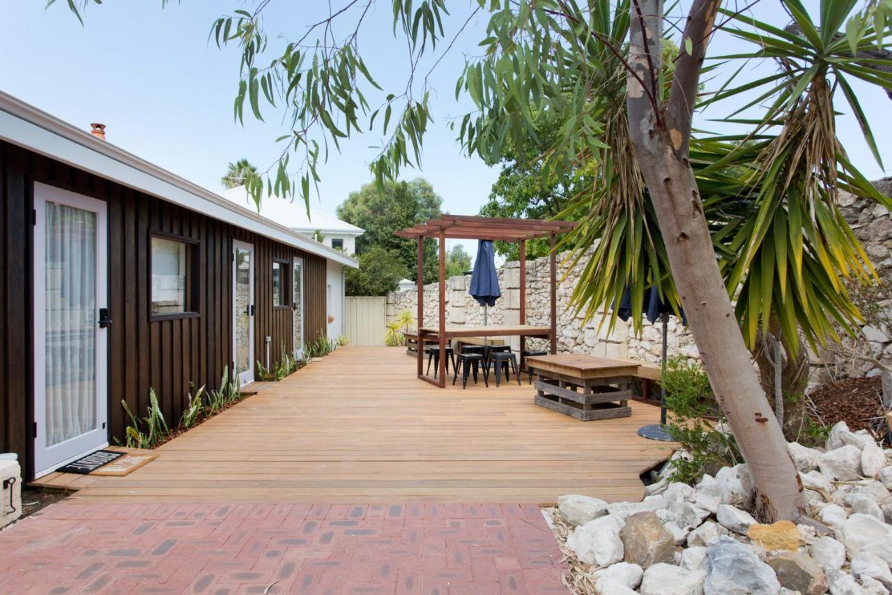 Dingo At White Gum Lodge Fremantle Extérieur photo